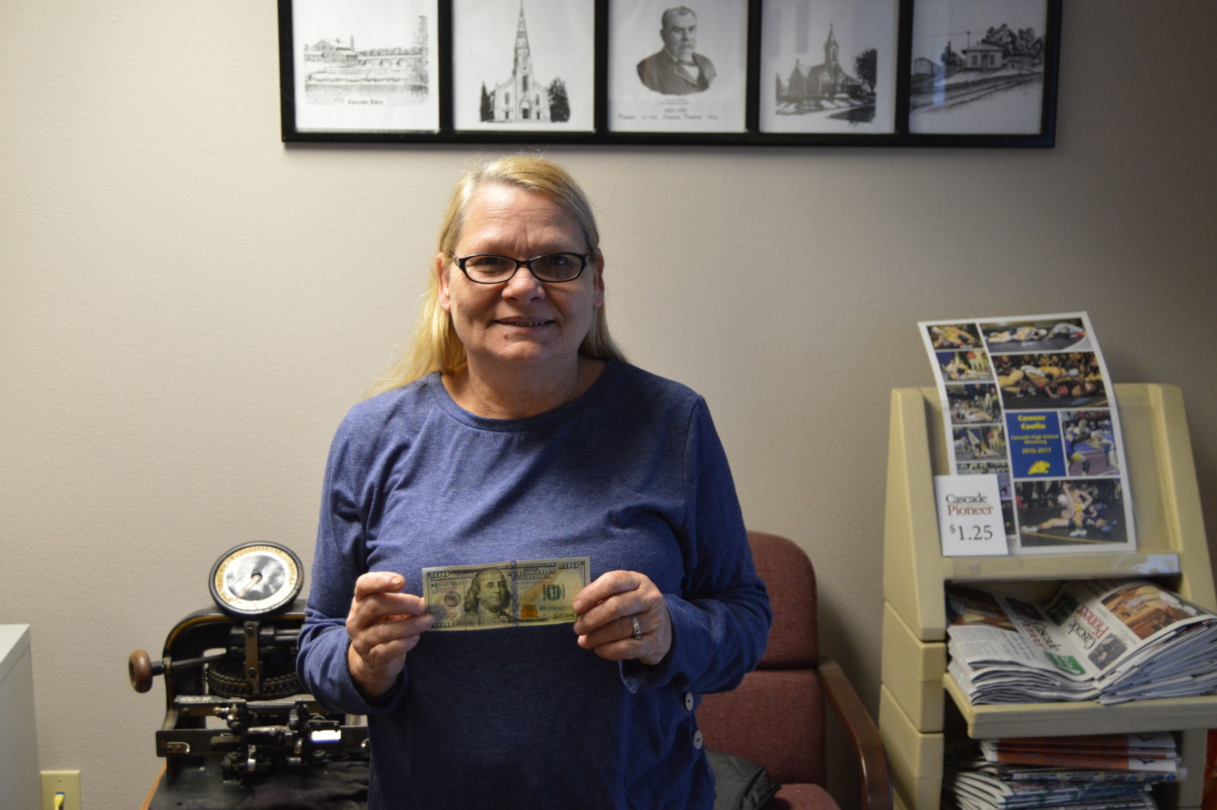Howard wins football contest